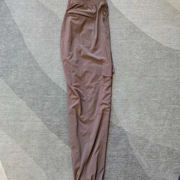 Athleta Chelsea Utility Jogger Elastic Waistband - Picture 6 of 11